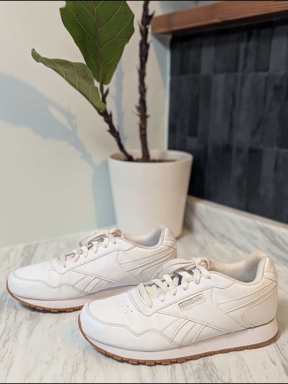 Reebok Classic White Tennis Shoes Sneakers Women's Size 9